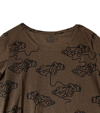 Brown Short-Sleeve T-Shirt with Racing Car Print - Casual Kids' Graphic Tee